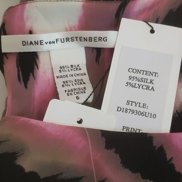 Diane Von Furstenberg Front Twist Dress - Picture 7 of 7